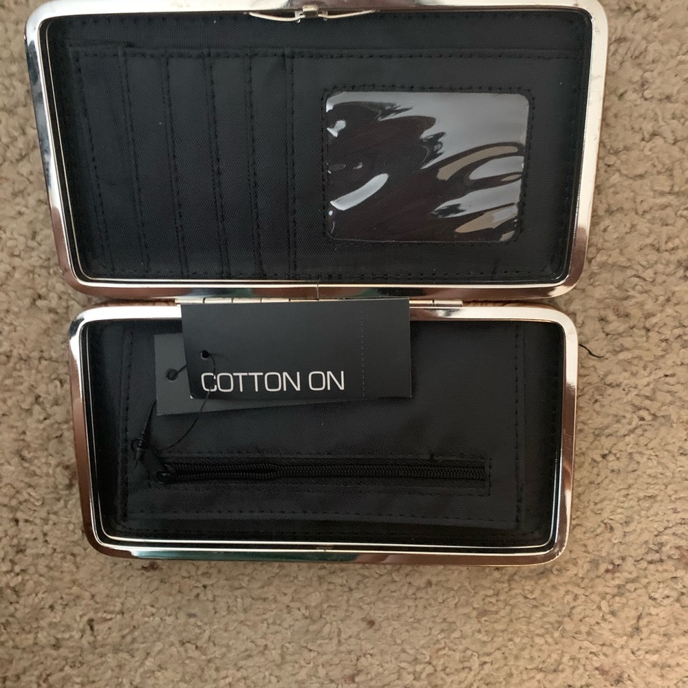 Wallet - Picture 2 of 2